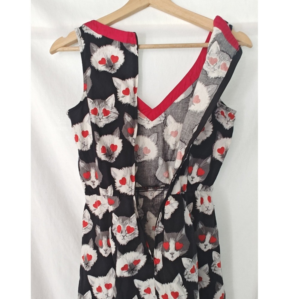 Retrolicious Fit and Flare Dress Black Cat Heart Eyes Red VNeck Sleeveless Small - Picture 5 of 7